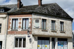Cérémonie “Hommage à Jean Mermoz…”, Enfant du Pays